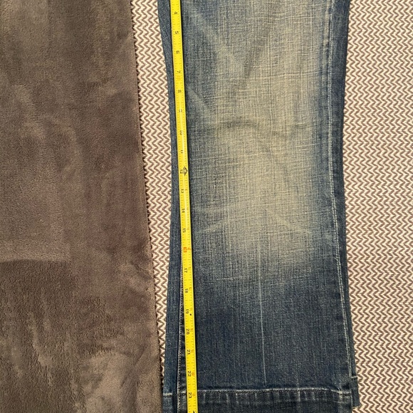 7 for all Mankind Cropped Jean - Picture 6 of 6